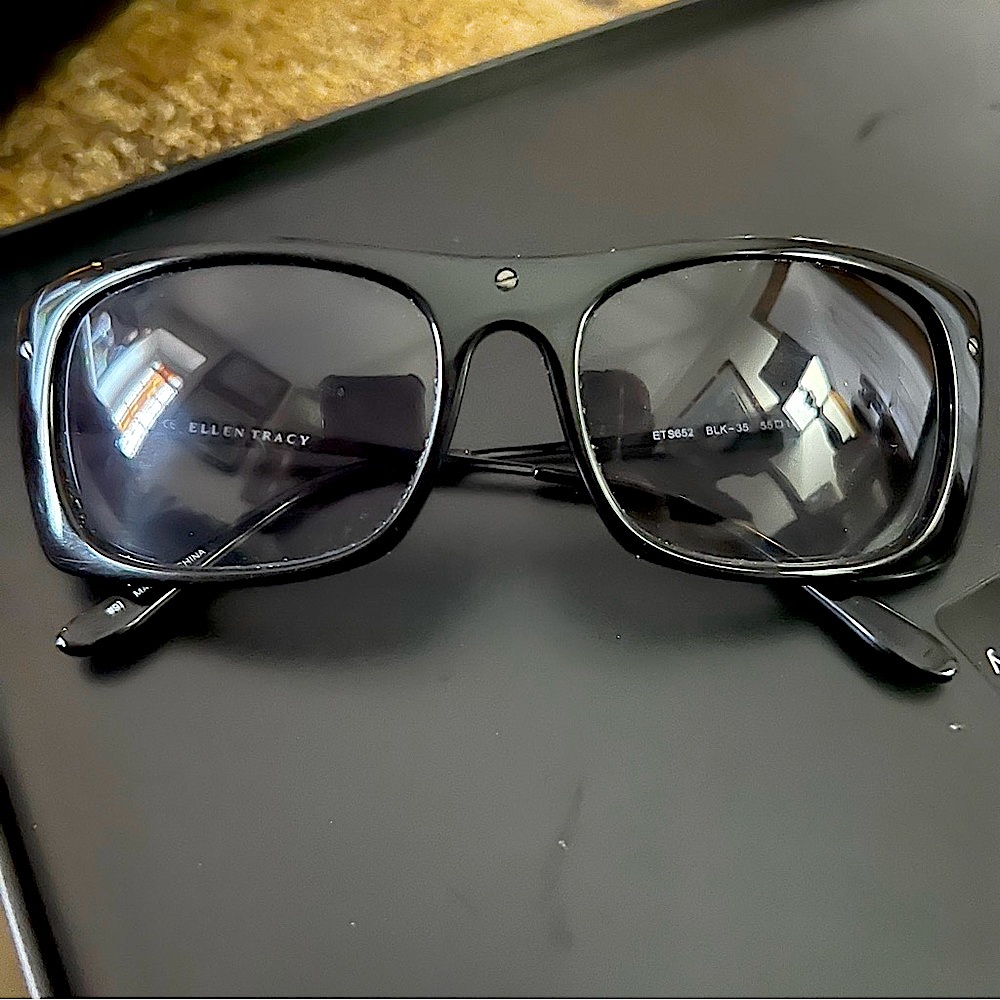 Vintage Ellen Tracy ETS652 Sunglasses